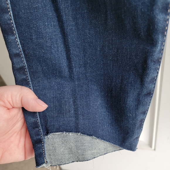 💥NEW! Sky High Skinny Jeans - Picture 3 of 8